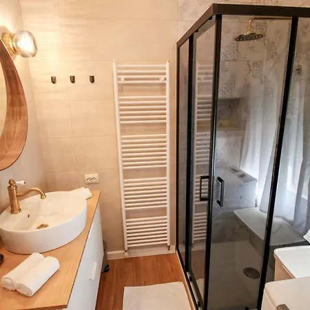 Castelmuschio Апартаменты Омишаль