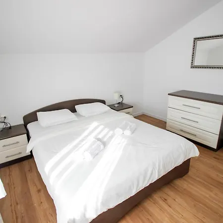 Castelmuschio Омишаль